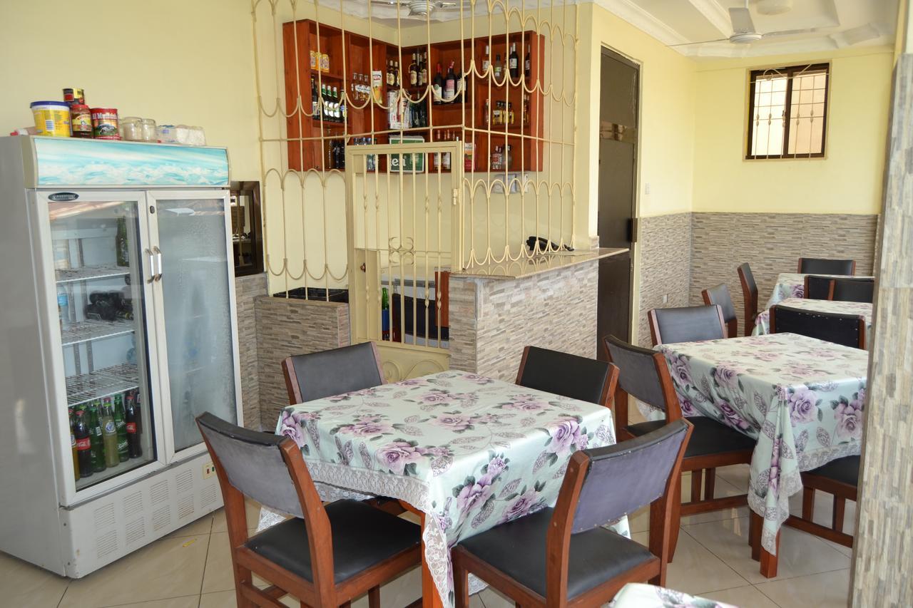 בגמויו Barcelona Lodge מראה חיצוני תמונה