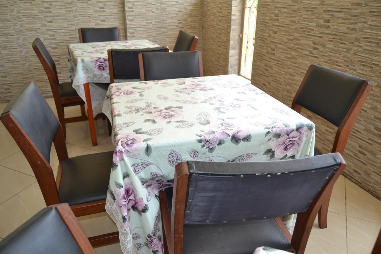 בגמויו Barcelona Lodge מראה חיצוני תמונה